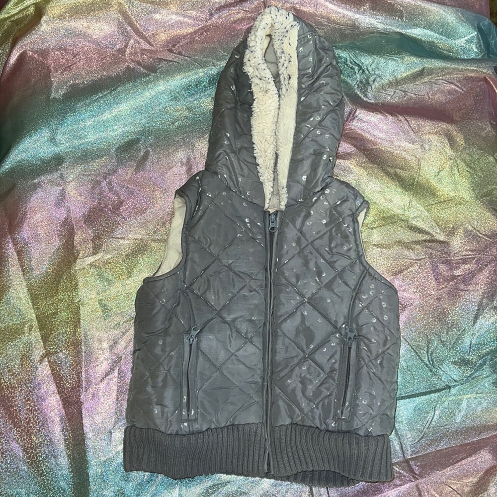Toddler girls Old Navy vest size 3T.